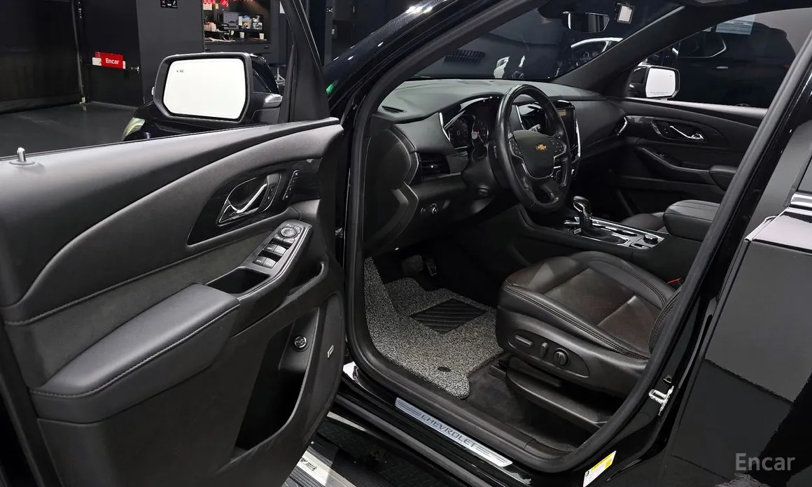 Фото 11 - Chevrolet Traverse