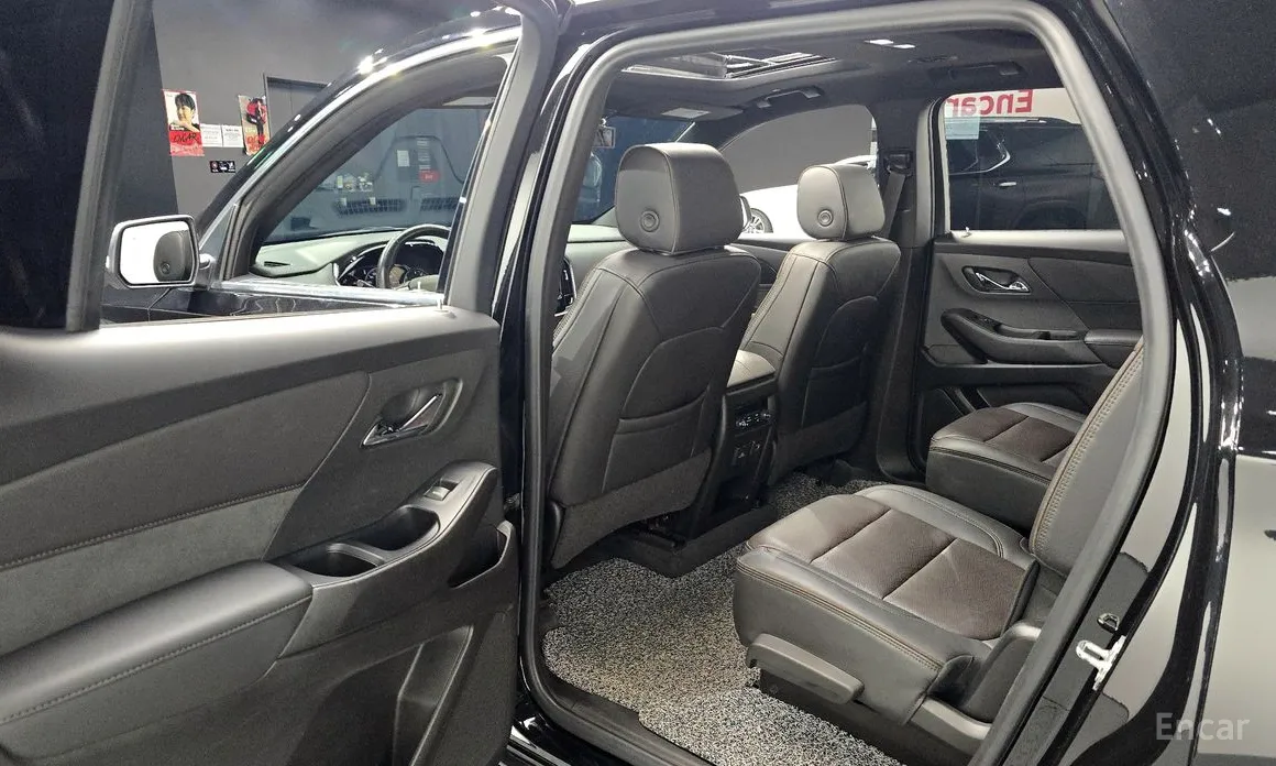 Фото 12 - Chevrolet Traverse