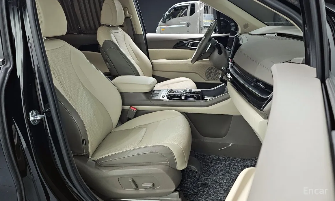 Фото 10 - Kia Carnival