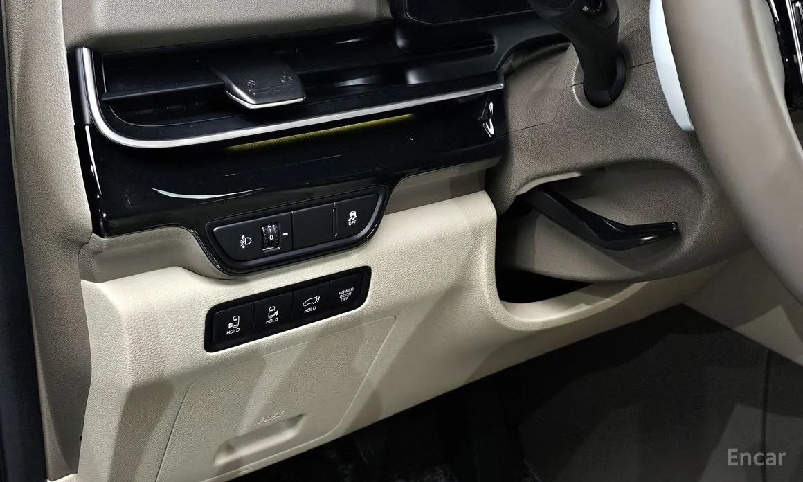 Фото 16 - Kia Carnival