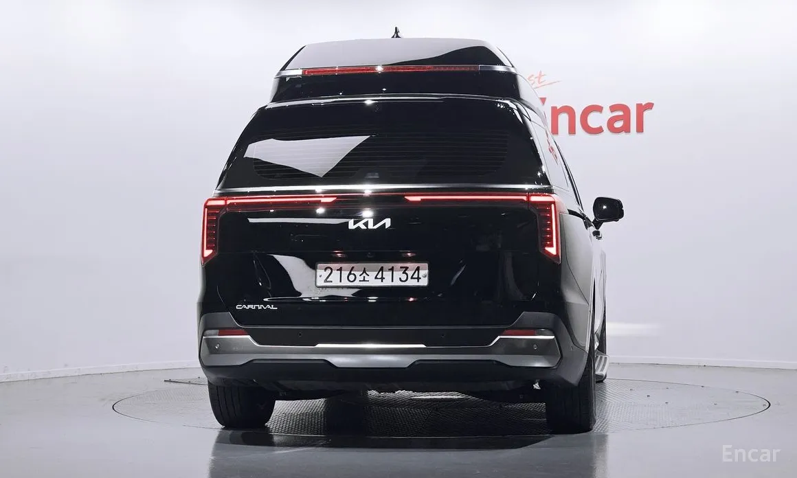 Фото 4 - Kia Carnival