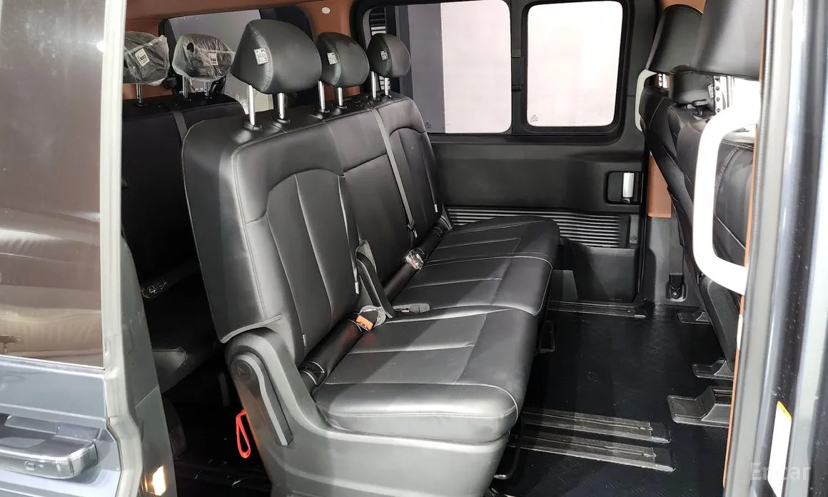 Фото 12 - Hyundai Staria