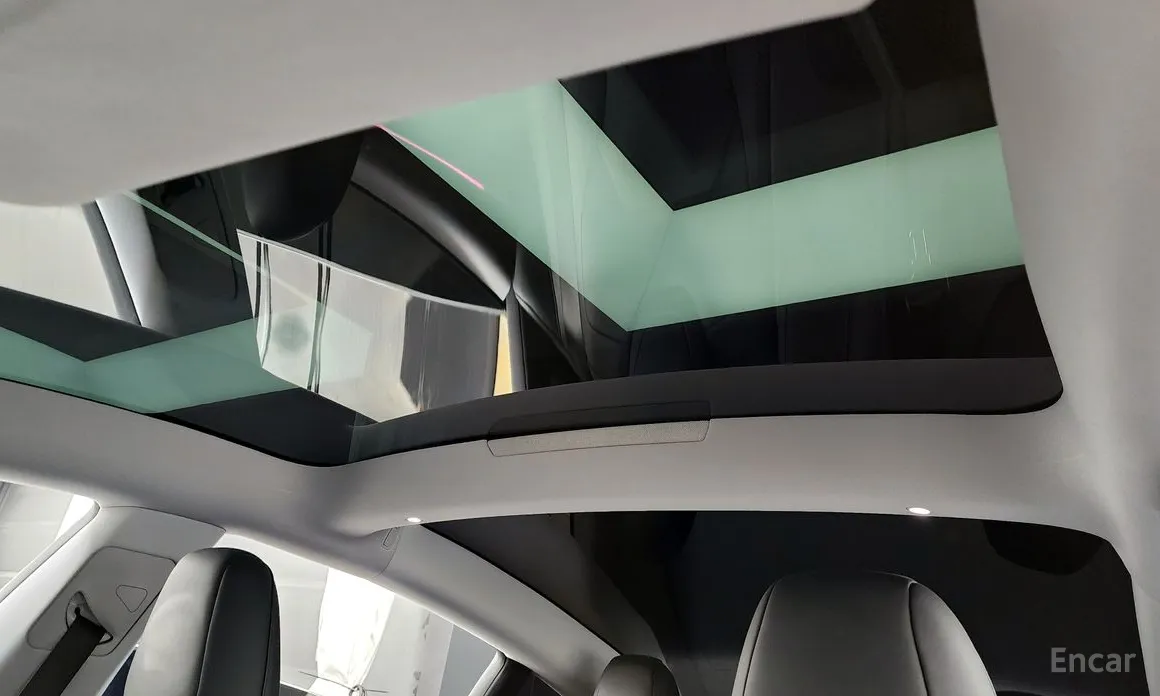 Фото 18 - Tesla Model 3