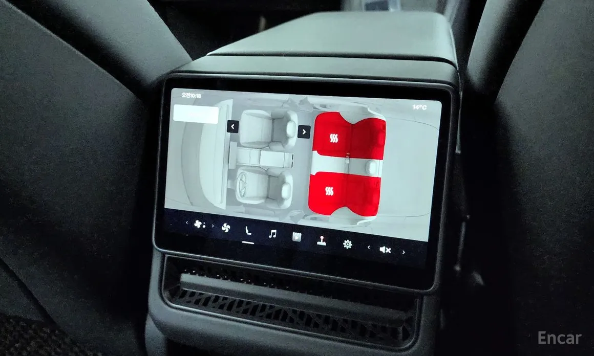 Фото 19 - Tesla Model 3