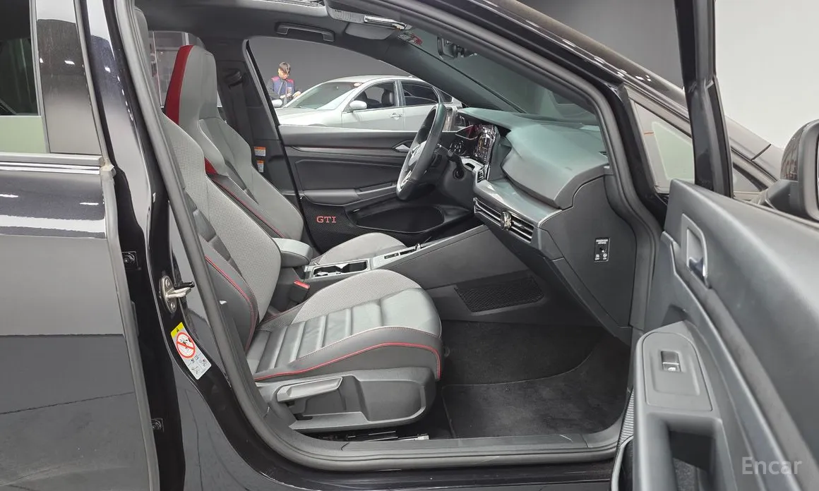 Фото 10 - Volkswagen Golf