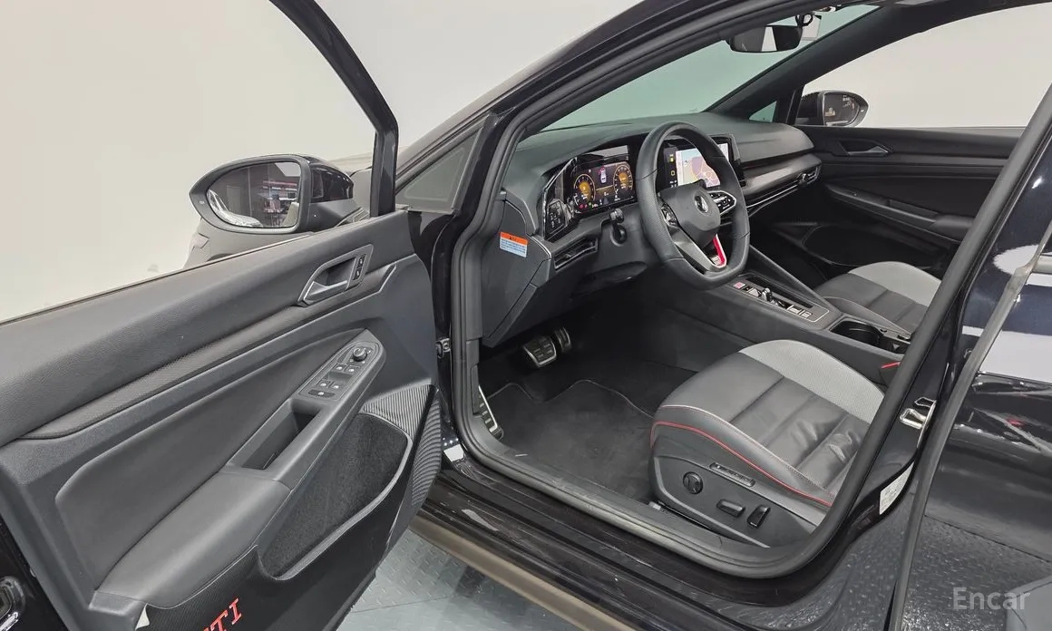 Фото 11 - Volkswagen Golf