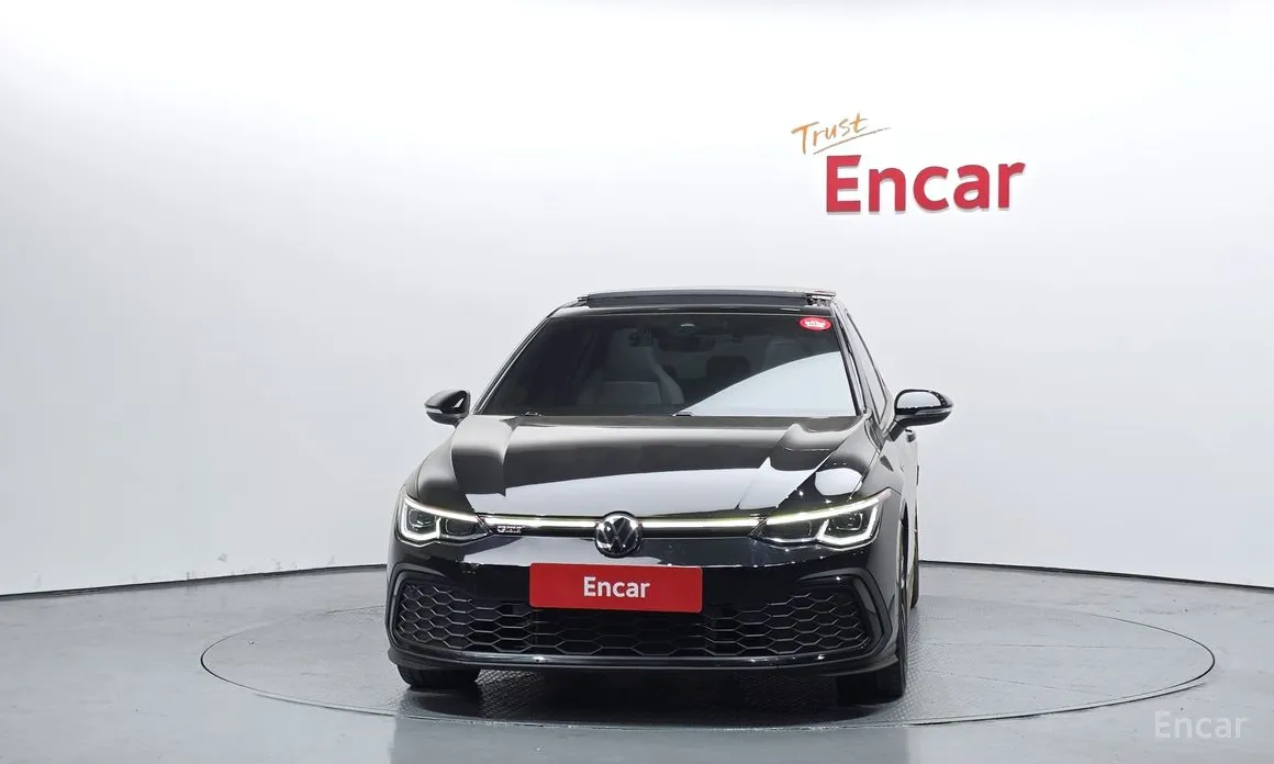 Фото 3 - Volkswagen Golf