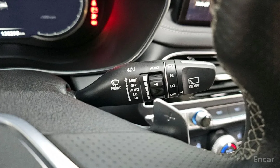 Фото 19 - Genesis G70