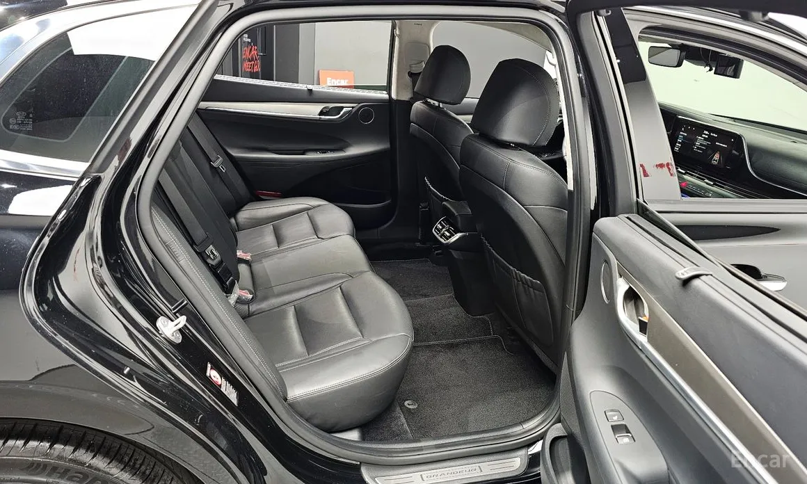 Zdjęcie 12 - Hyundai Grandeur