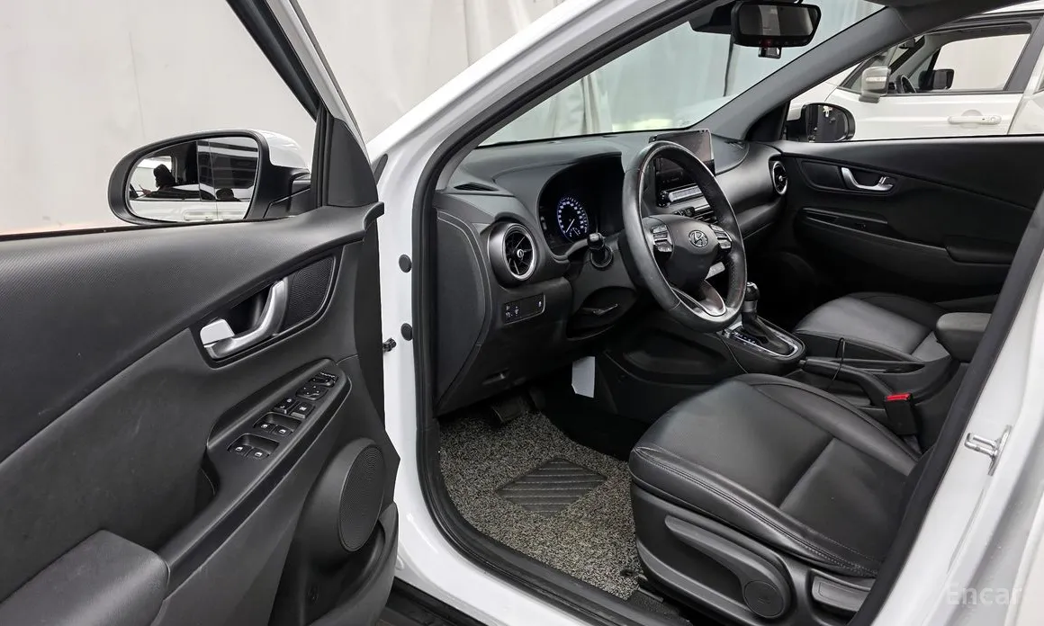 Фото 10 - Hyundai Kona