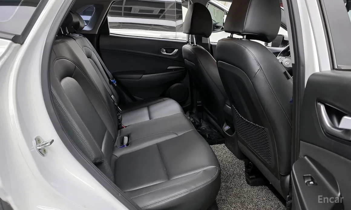 Фото 12 - Hyundai Kona