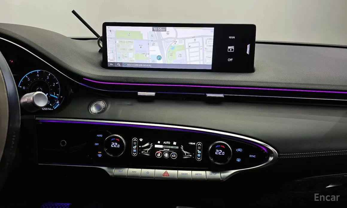 Фото 14 - Genesis GV70