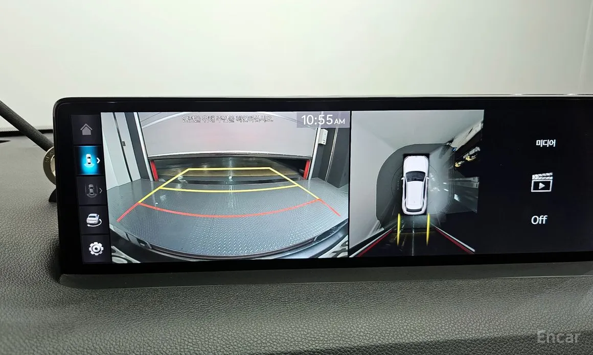 Фото 15 - Genesis GV70