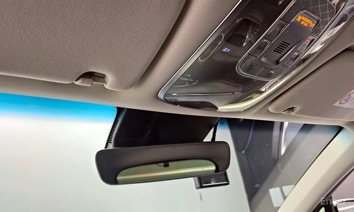 Фото 17 - Genesis GV70