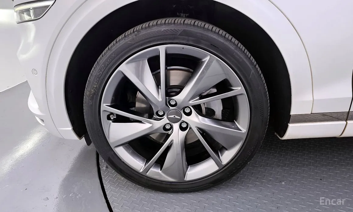 Фото 5 - Genesis GV70