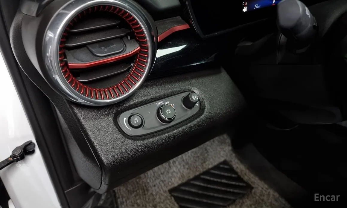 Фото 14 - Chevrolet Trax