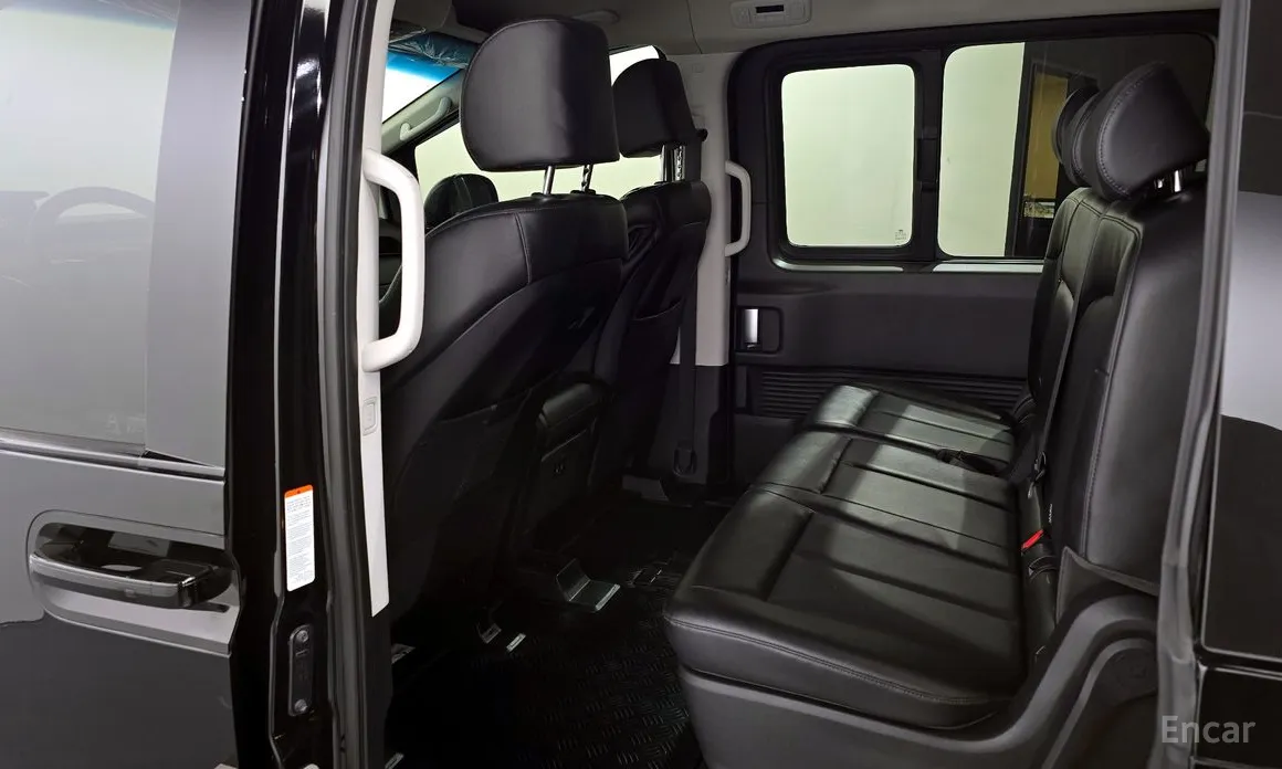 Фото 11 - Hyundai Staria