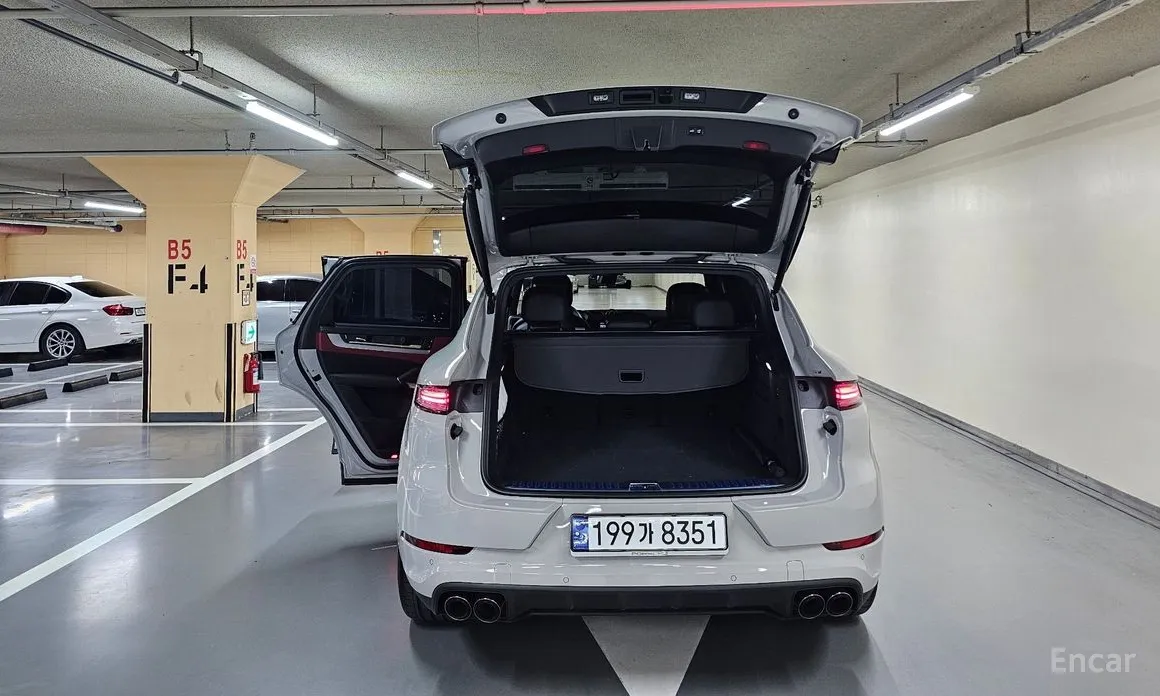 Фото 14 - Porsche Cayenne