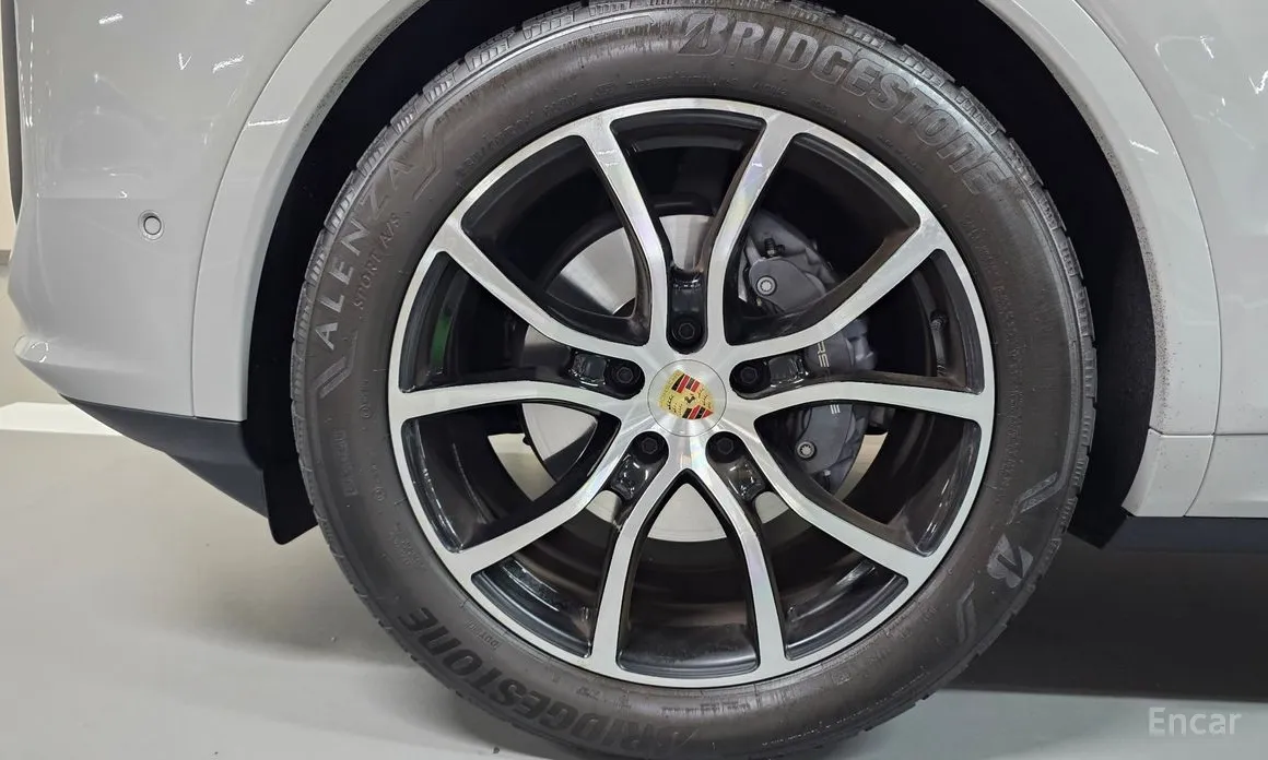 Фото 16 - Porsche Cayenne