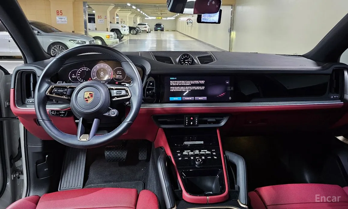 Фото 8 - Porsche Cayenne