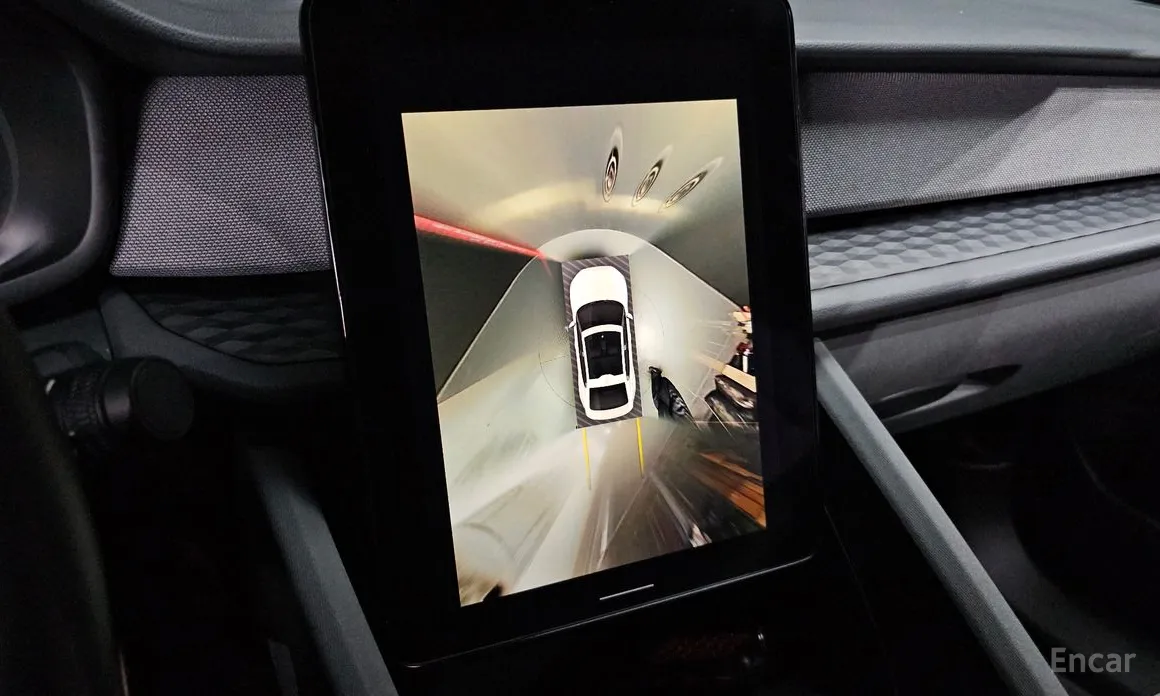 Фото 15 - Polestar 2