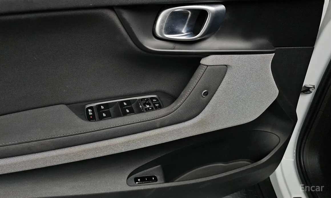 Фото 17 - Polestar 2