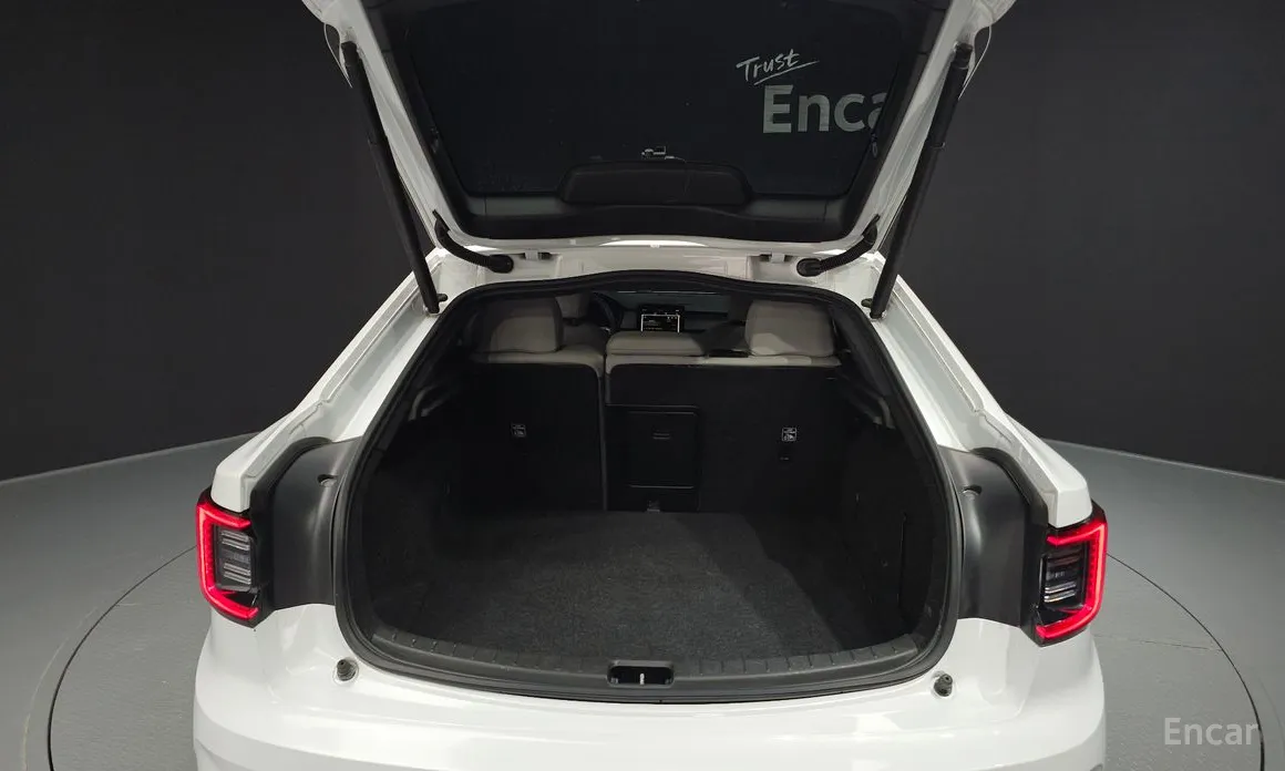 Фото 20 - Polestar 2