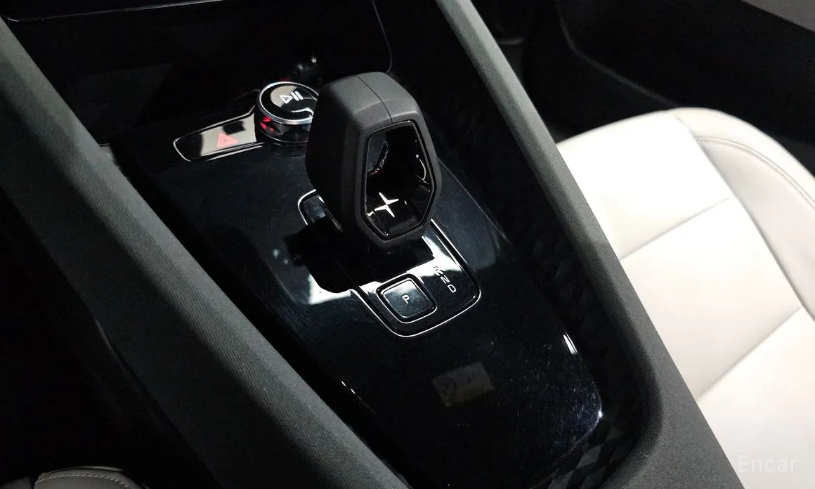 Фото 9 - Polestar 2