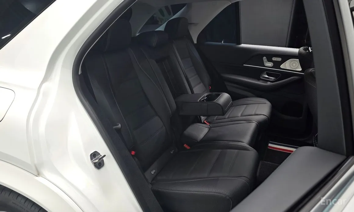 Фото 11 - Mercedes-Benz GLE-Class