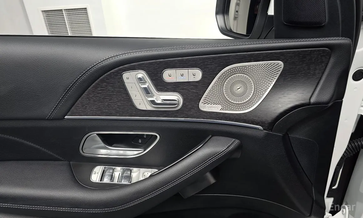 Фото 17 - Mercedes-Benz GLE-Class