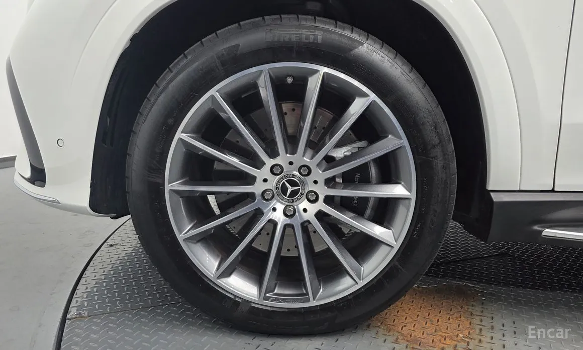 Фото 5 - Mercedes-Benz GLE-Class