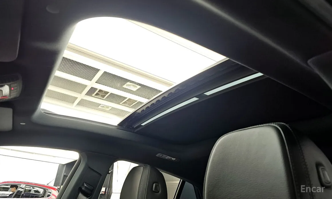 Фото 19 - Mercedes-Benz GLE-Class