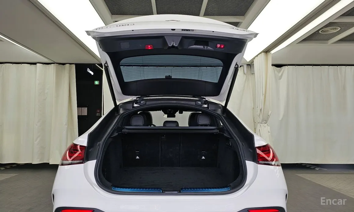 Фото 20 - Mercedes-Benz GLE-Class