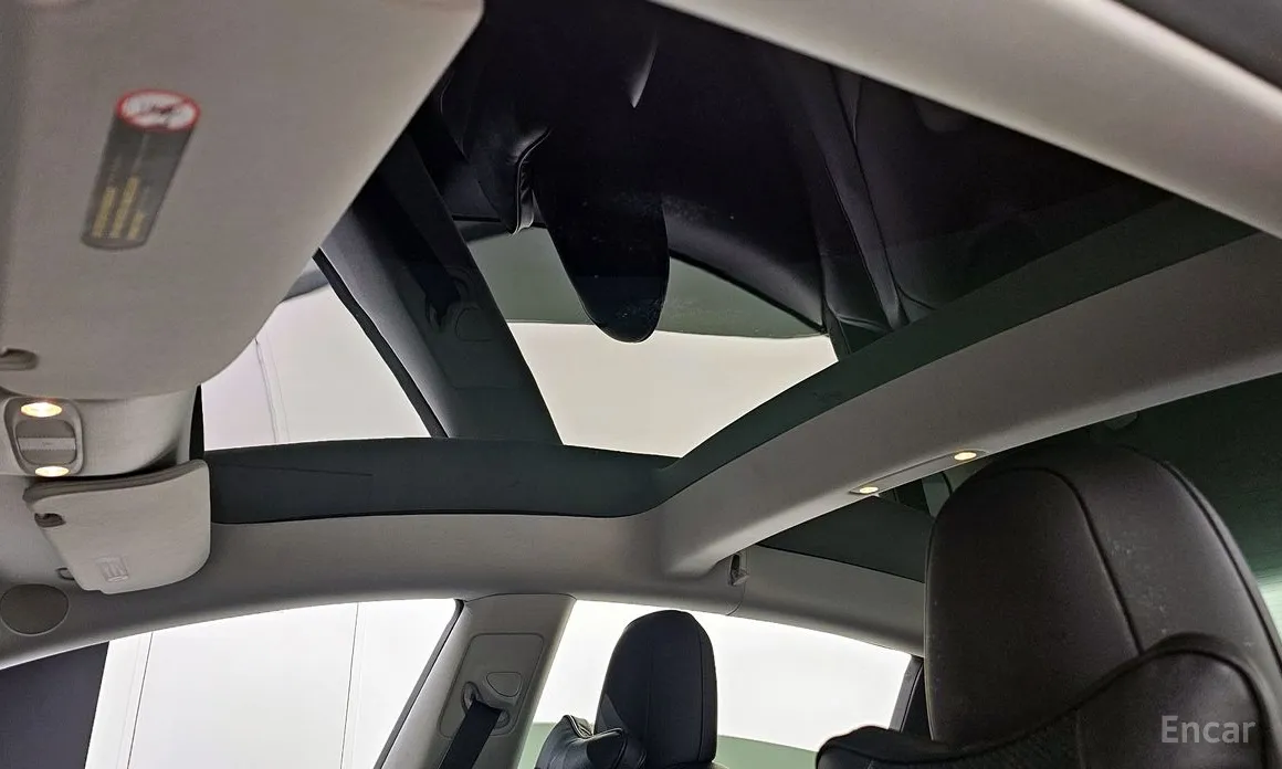 Фото 14 - Tesla Model 3