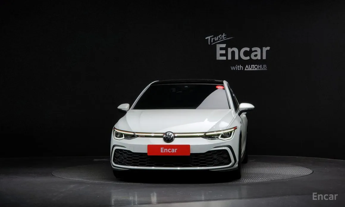 Фото 3 - Volkswagen Golf