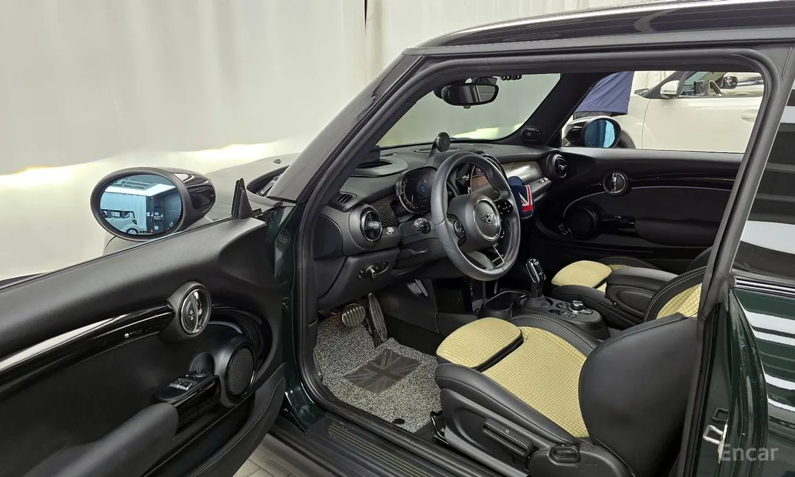 Фото 10 - Mini Cooper