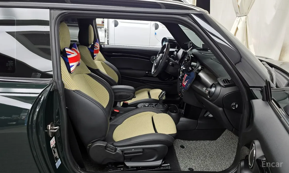 Фото 11 - Mini Cooper