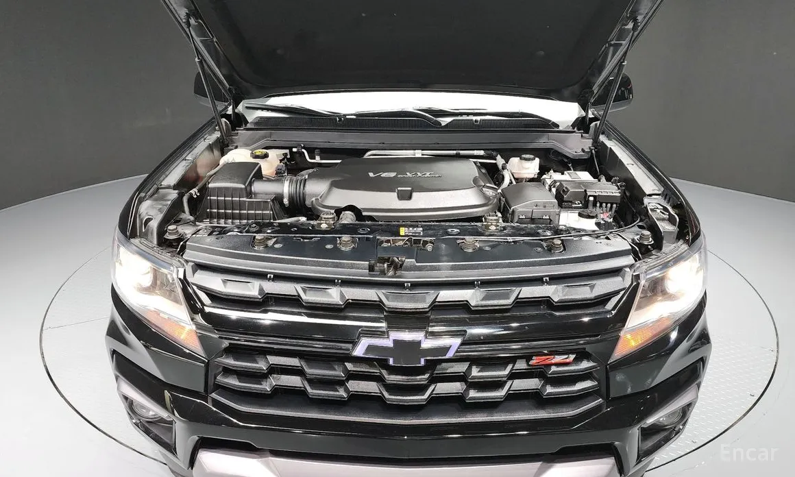 Photo 6 - Chevrolet Colorado