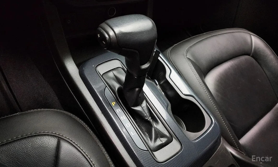 Photo 9 - Chevrolet Colorado