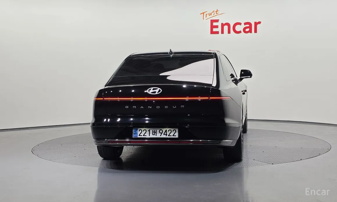 Фото 4 - Hyundai Grandeur
