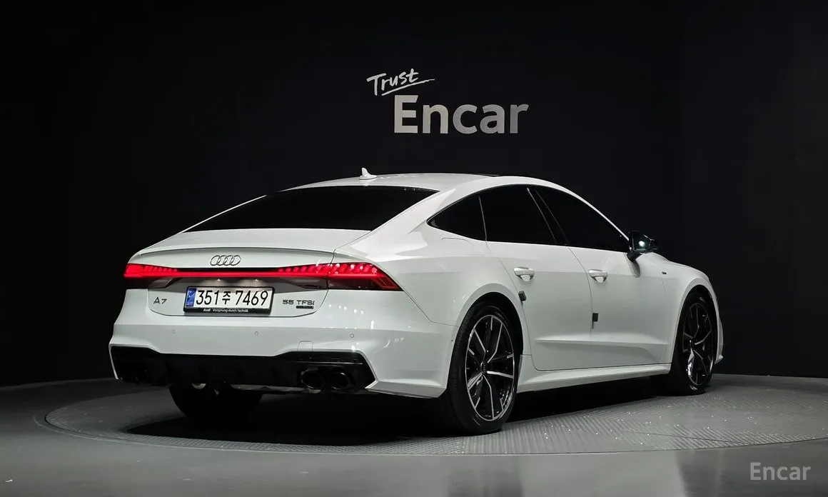 Фото 2 - Audi A7