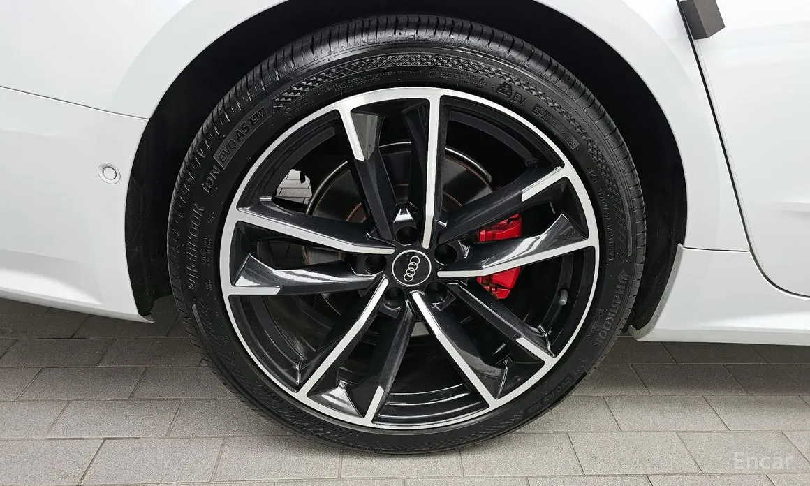 Фото 5 - Audi A7