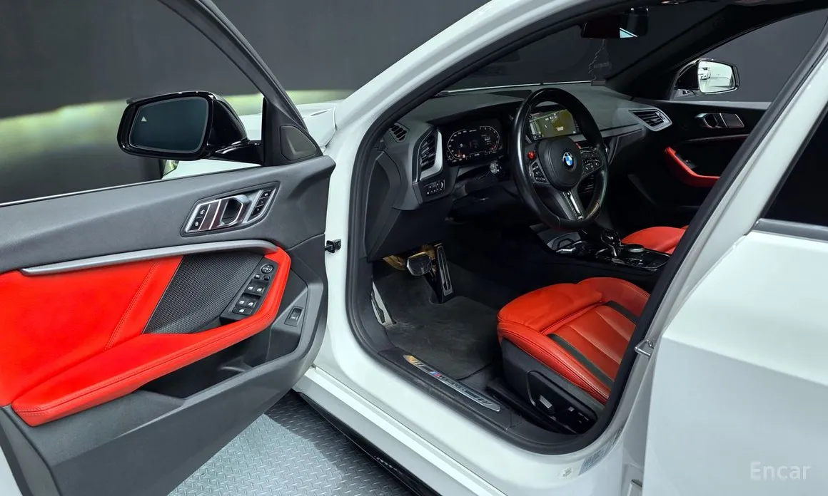 Фото 10 - BMW 1 Series