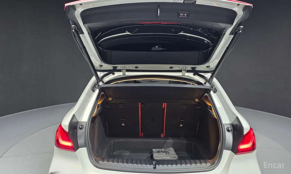 Фото 20 - BMW 1 Series