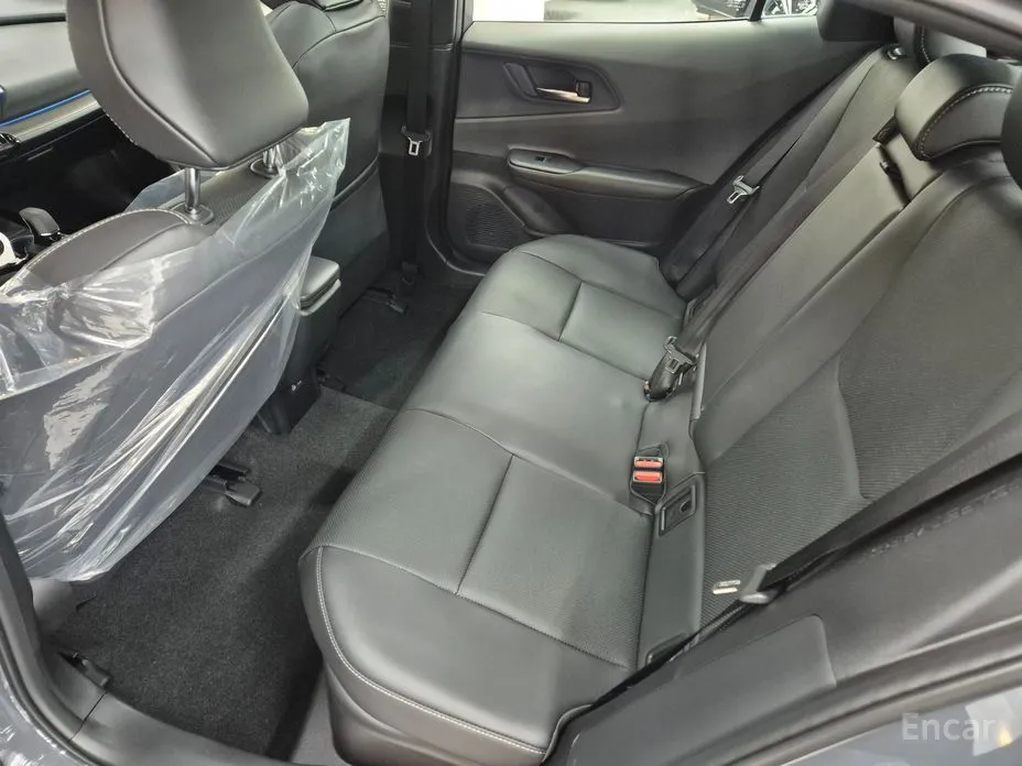 Фото 12 - Toyota Prius