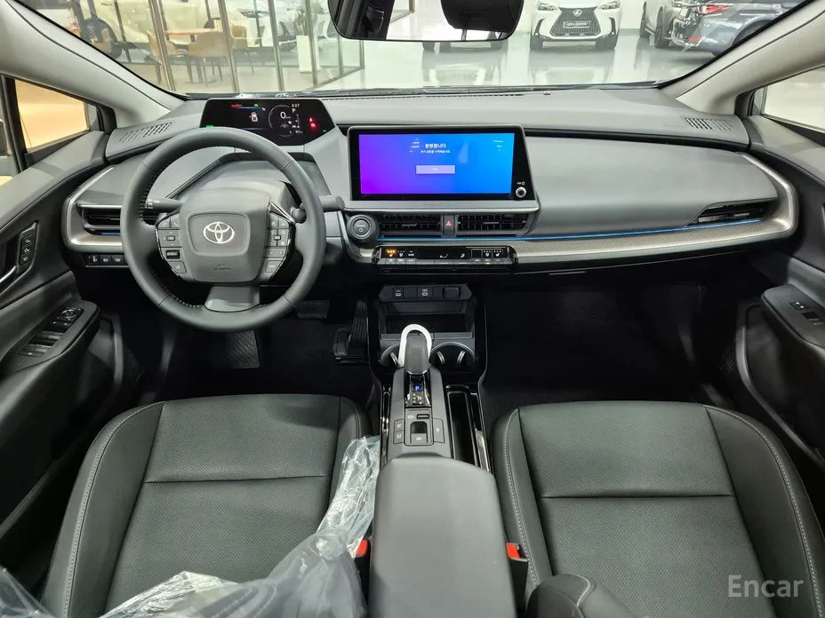 Фото 7 - Toyota Prius