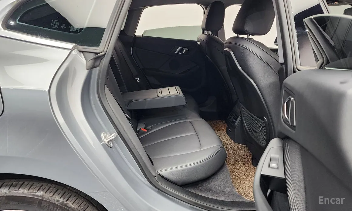 Фото 12 - BMW 2 Series