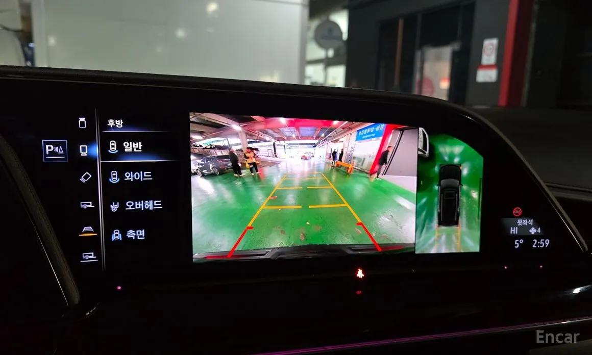 Фото 15 - Cadillac Escalade