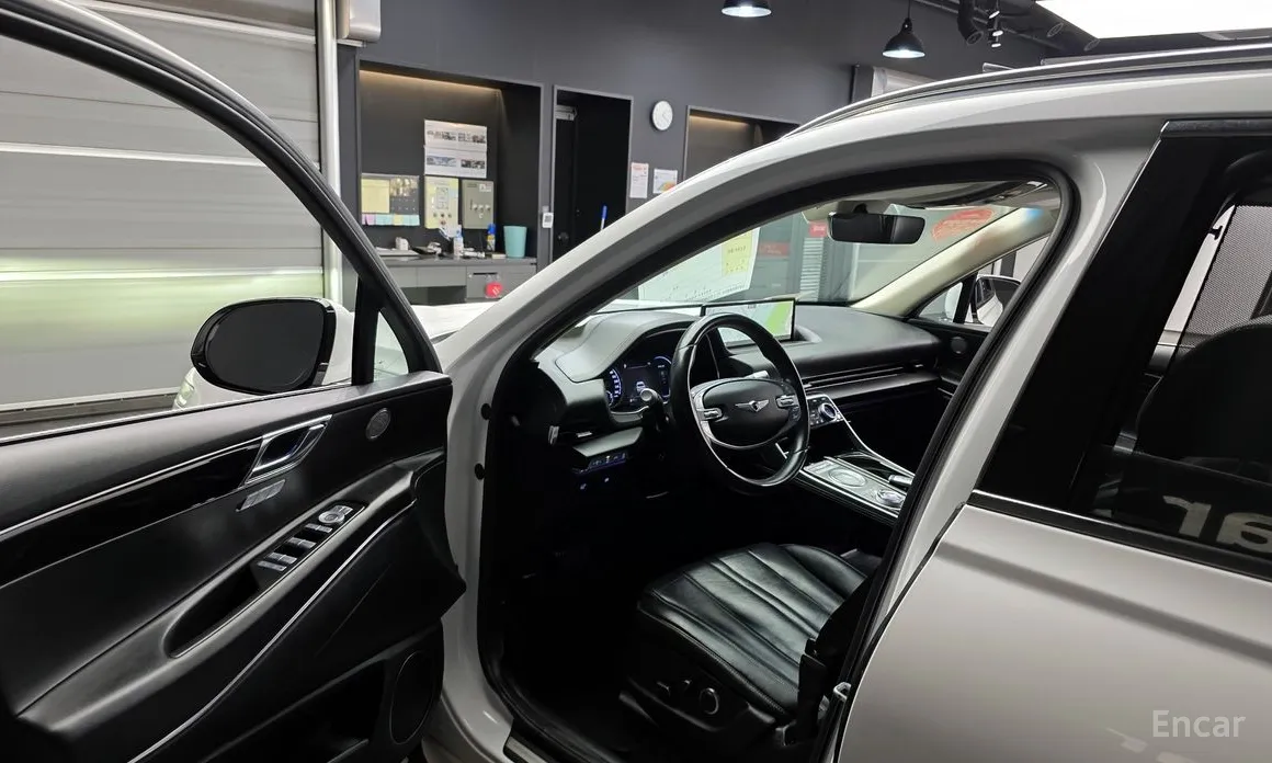 Фото 10 - Genesis GV80