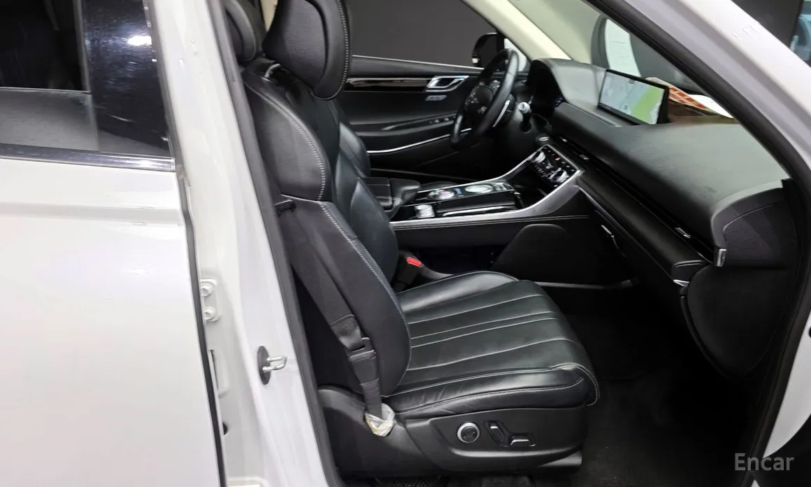 Фото 12 - Genesis GV80